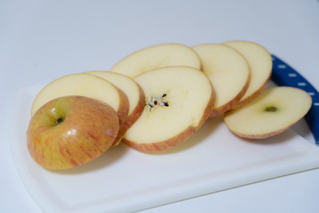 りんごの雑学 栄養分を極限まで摂取するには輪切りにしよう Masamedia